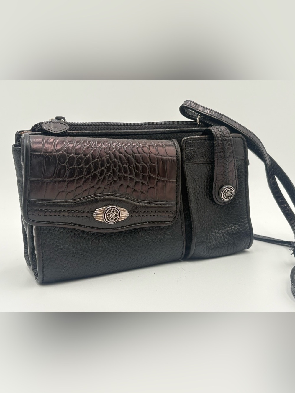 Brighton Y2K Leather Organizer Crossbody Purse Black Croc Embossed Wallet Bag